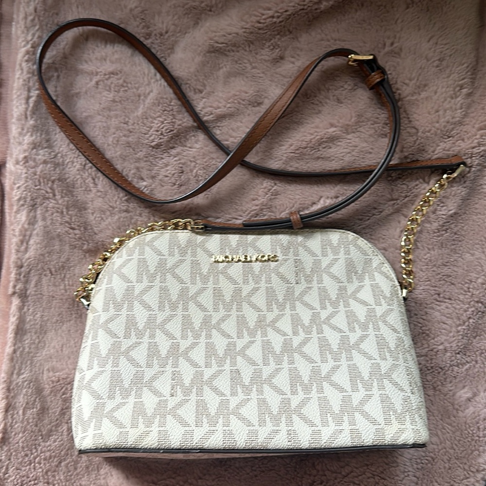 Michael Kors crossbody purse